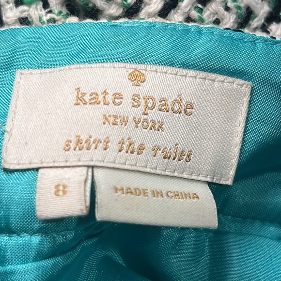 Kate Spade Skirt. Size 8 - Picture 4 of 7